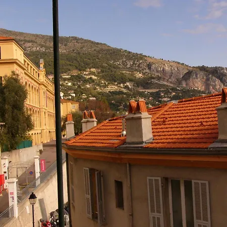 Apartamento Maison Julien 3 *