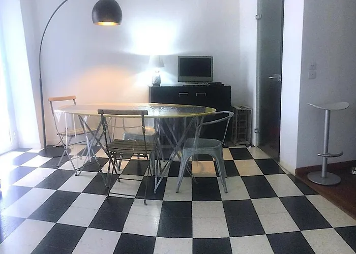شقة Maison Julien 3 مينتون