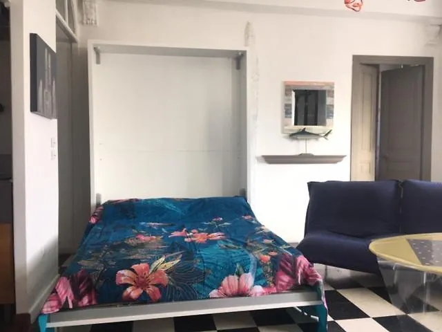 Maison Julien 3 *
