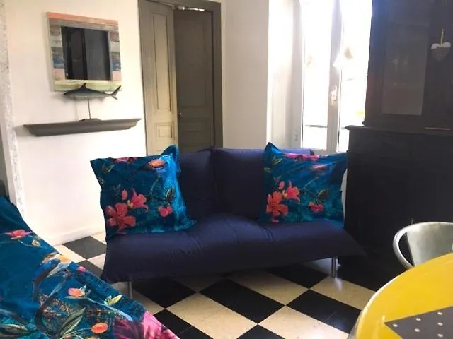 Maison Julien 3 شقة *